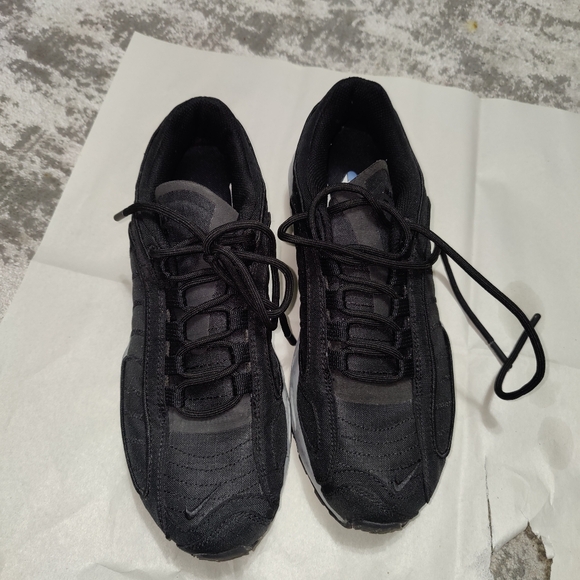 ⭐️🖤🖤NIKE AIR MAX TAILWIND IV SP SNEAKERS🖤🖤 - Picture 7 of 16